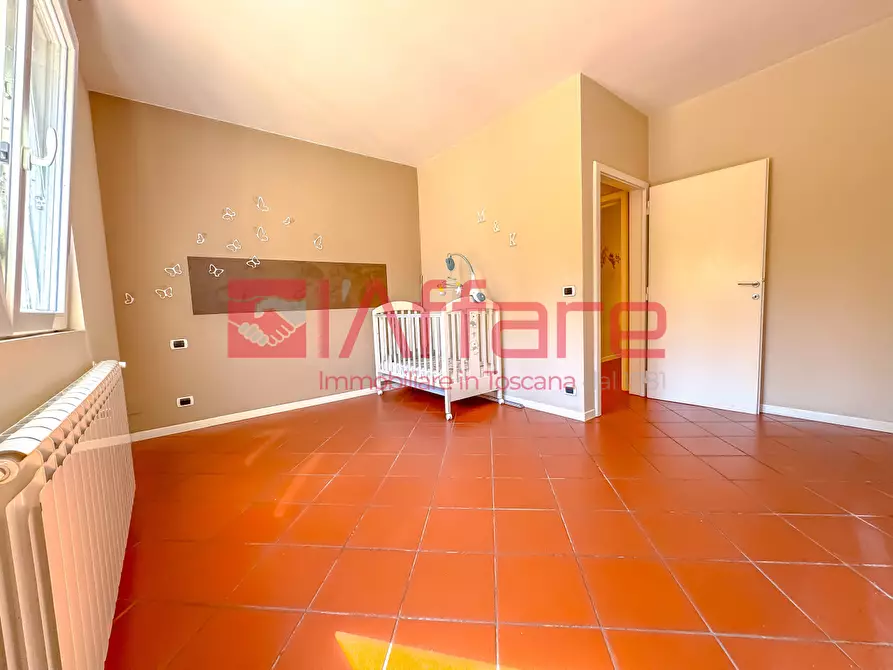 Immagine 15 di Appartamento in vendita  a Massa E Cozzile