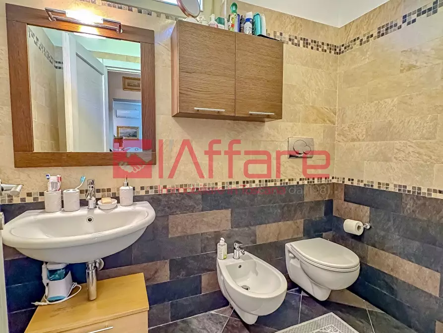 Immagine 22 di Villa in vendita  a Montecatini Terme