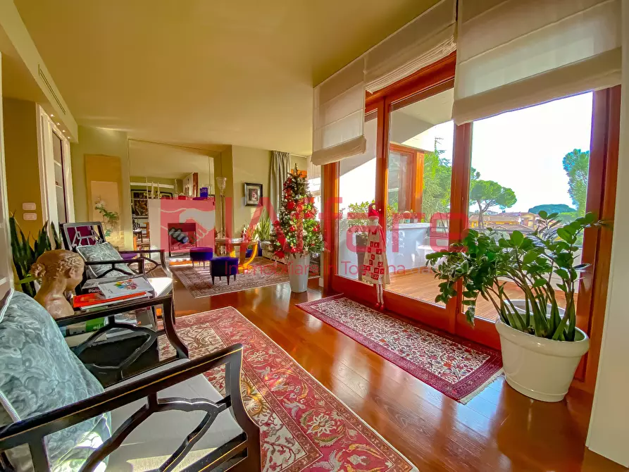 Immagine 9 di Appartamento in vendita  a Montecatini Terme