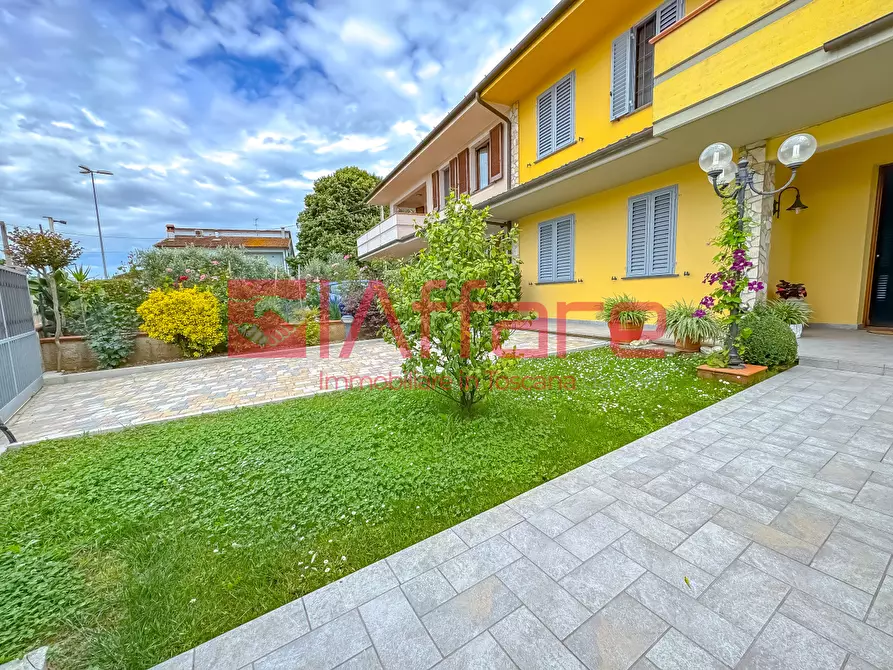 Immagine 4 di Appartamento in vendita  a Chiesina Uzzanese