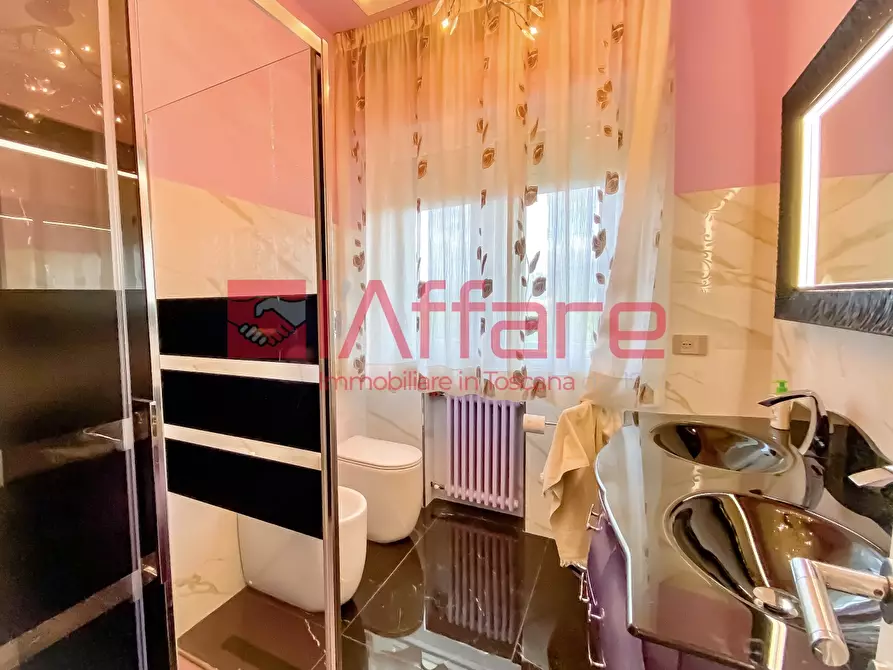 Immagine 13 di Mansarda in vendita  a Montecatini Terme