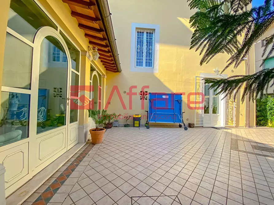 Immagine 19 di Casa indipendente in vendita  a Montecatini Terme