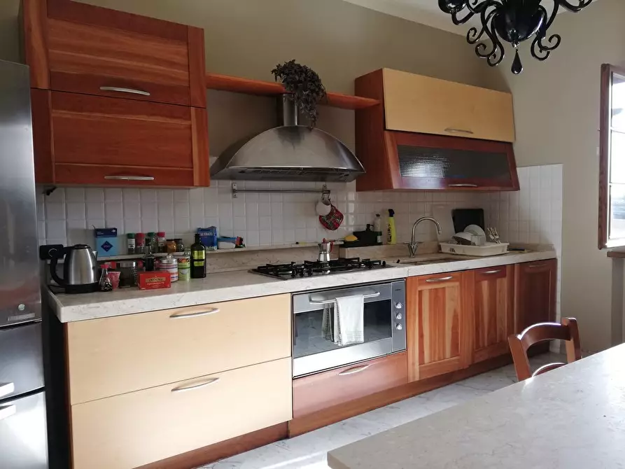 Immagine 33 di Casa indipendente in affitto  a Carrara