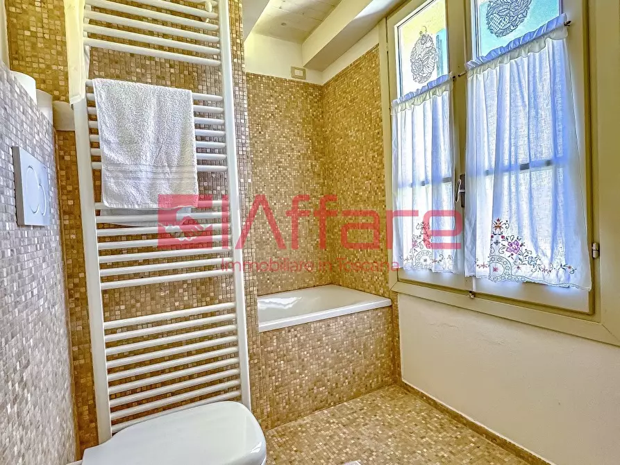 Immagine 53 di Villa in vendita  a Montecatini Terme