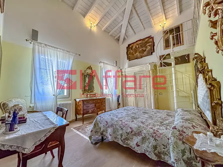 Immagine 30 di Villa in vendita  a Montecatini Terme