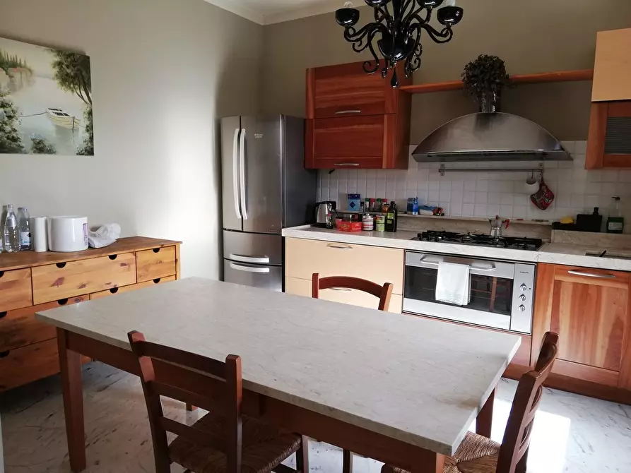 Immagine 42 di Casa indipendente in affitto  a Carrara