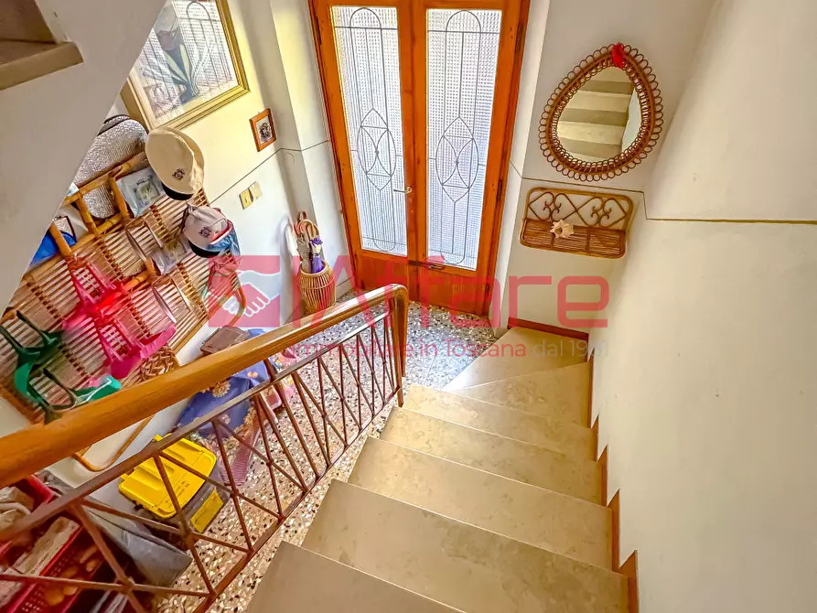 Immagine 38 di Villa in vendita  a Montecatini Terme