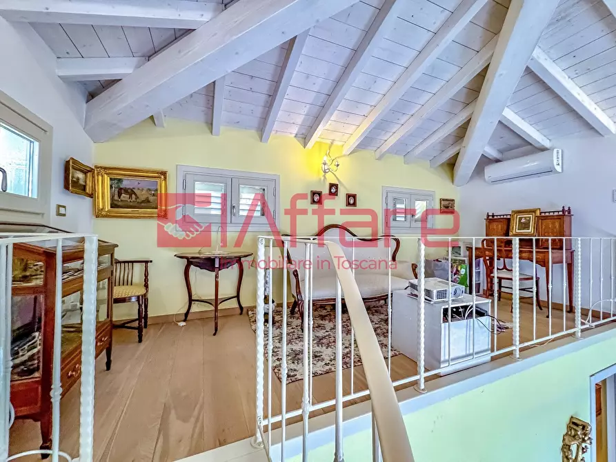 Immagine 35 di Villa in vendita  a Montecatini Terme