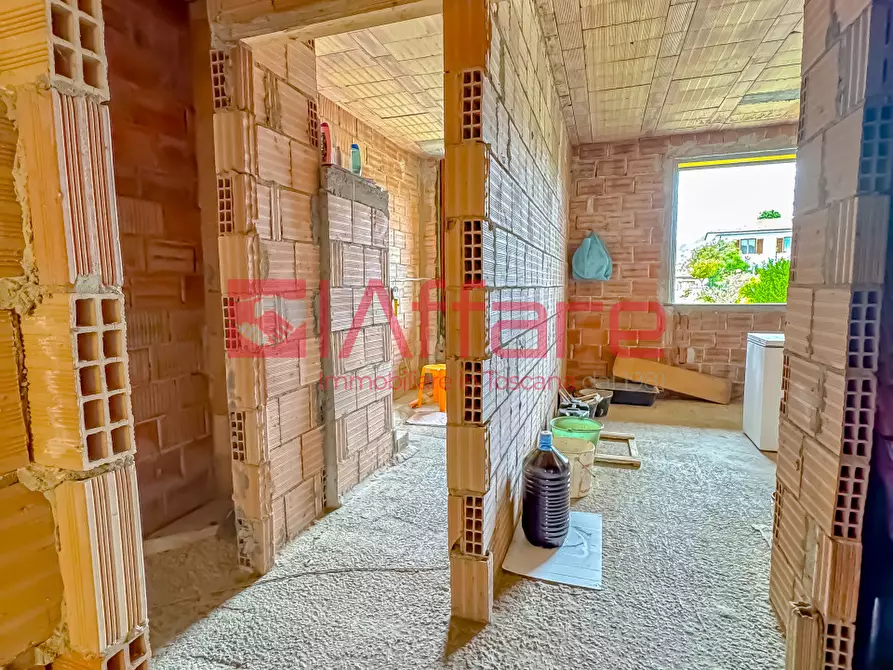 Immagine 19 di Appartamento in vendita  a Chiesina Uzzanese