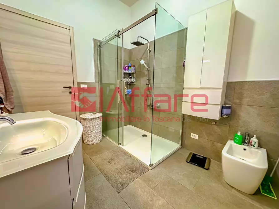 Immagine 15 di Appartamento in vendita  a Montecatini Terme