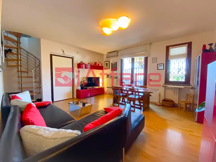 Immagine 5 di Mansarda in vendita  a Buggiano