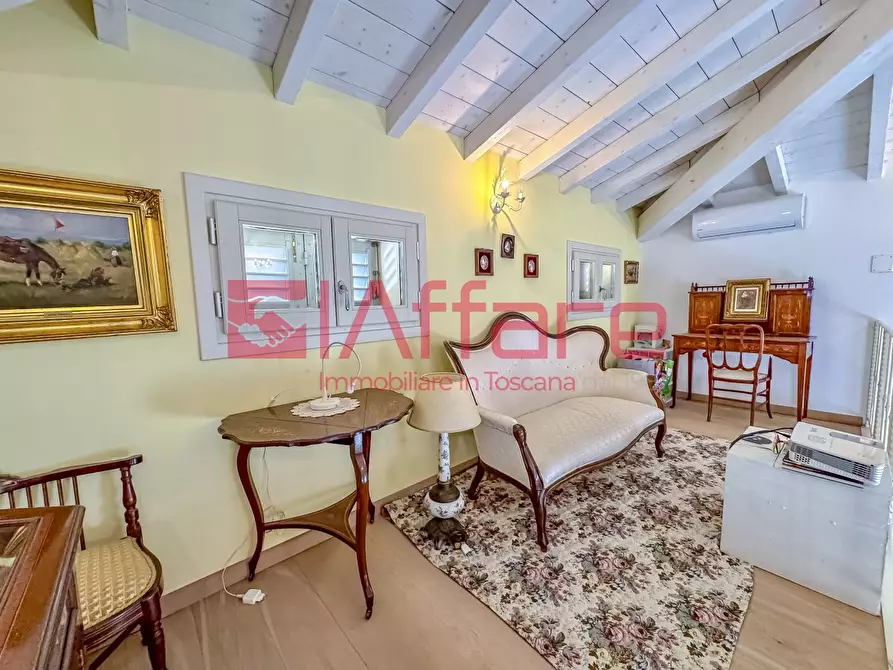 Immagine 38 di Villa in vendita  a Montecatini Terme