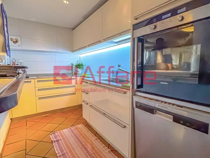 Immagine 43 di Villa in vendita  a Montecatini Terme