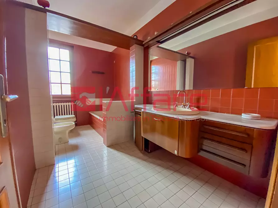 Immagine 31 di Appartamento in vendita  a Montecatini Terme