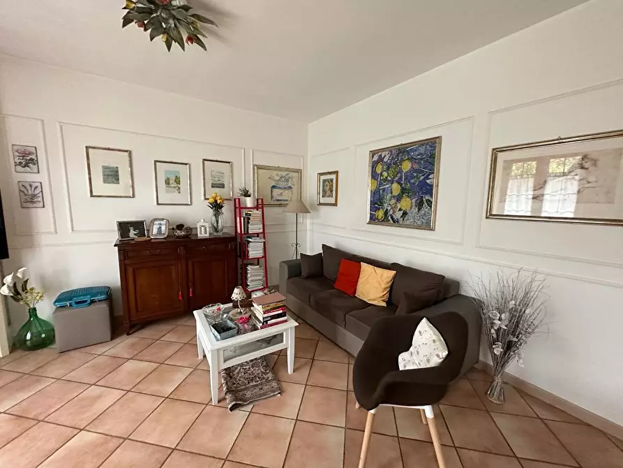 Immagine 4 di Casa semindipendente in vendita  a Ameglia