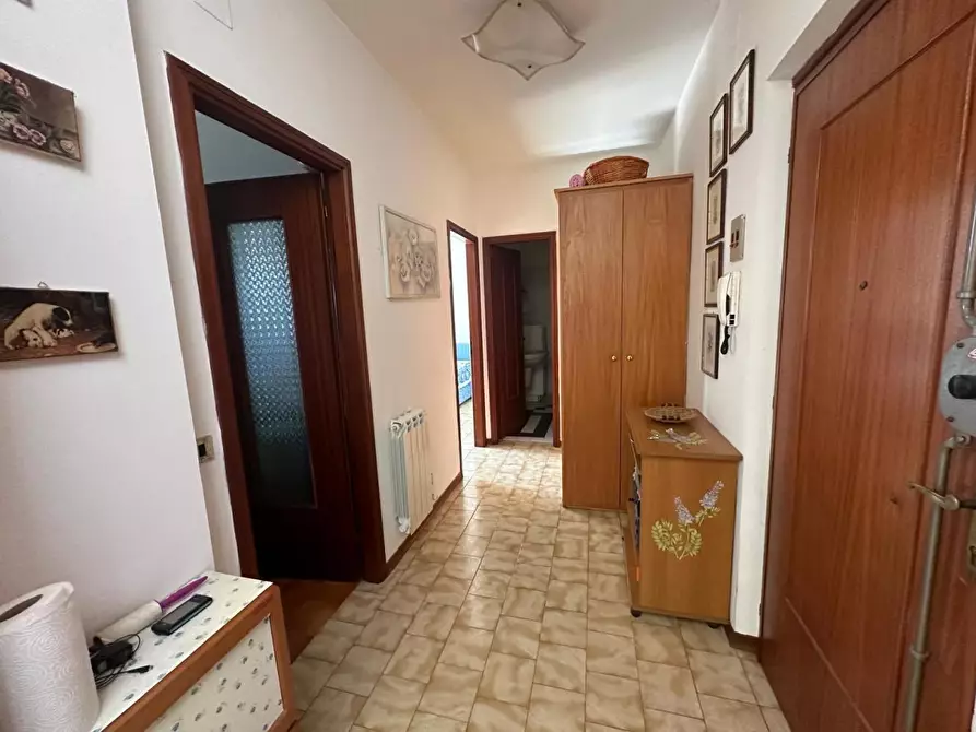 Immagine 8 di Appartamento in vendita  a Ortonovo