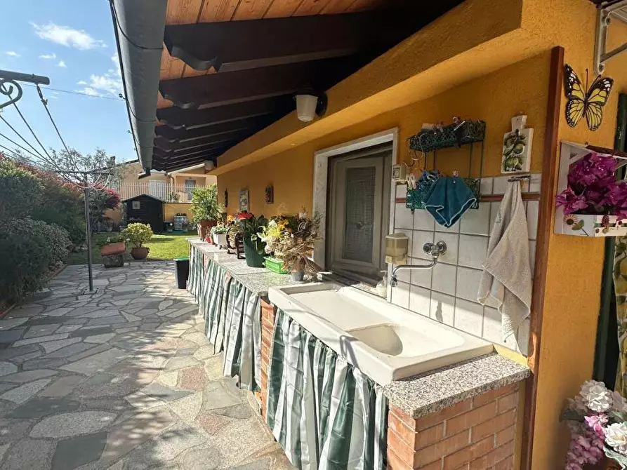 Immagine 39 di Casa indipendente in vendita  a Castelnuovo Magra