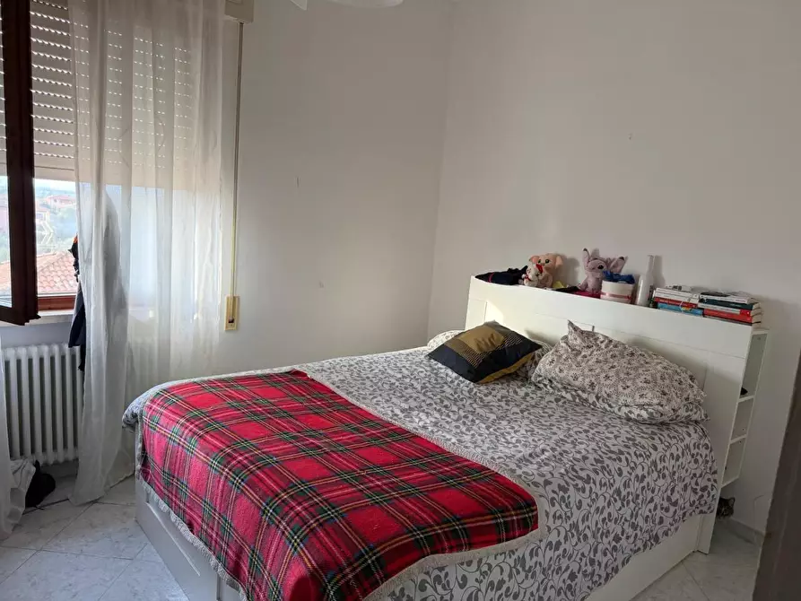 Immagine 13 di Appartamento in vendita  a Ortonovo