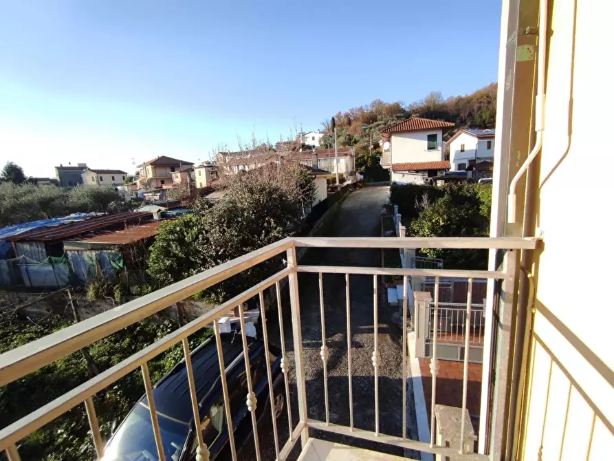 Immagine 22 di Casa semindipendente in vendita  a Ortonovo