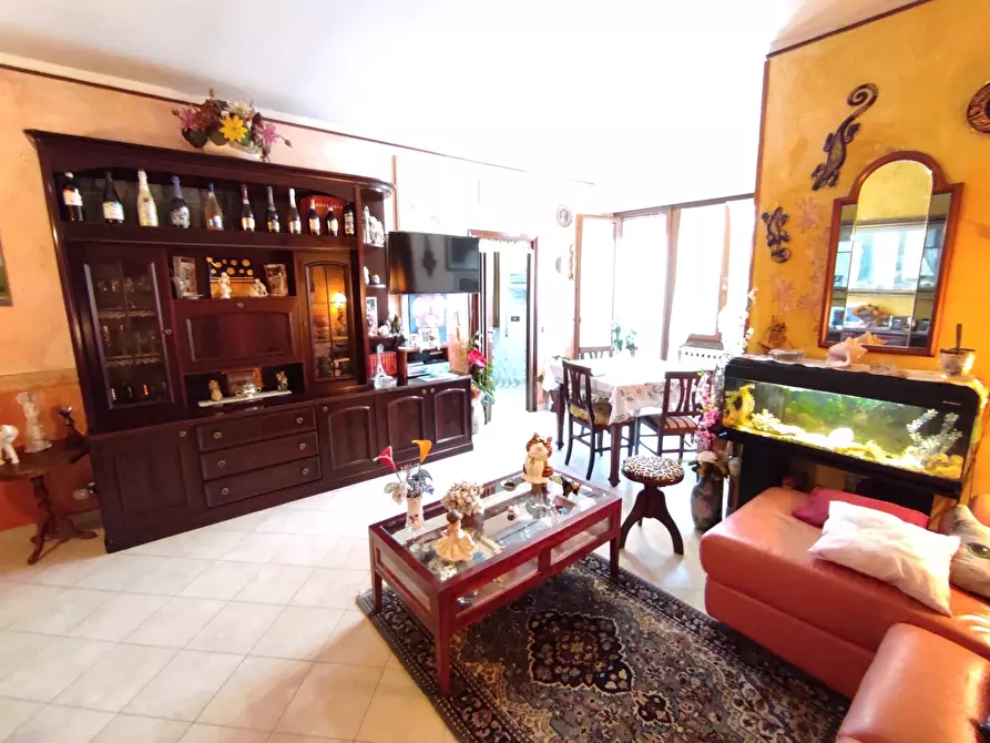 Immagine 15 di Appartamento in vendita  a Ameglia