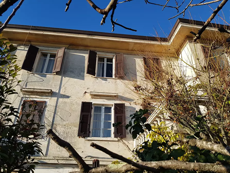 Immagine 74 di Villa in vendita  a Carrara