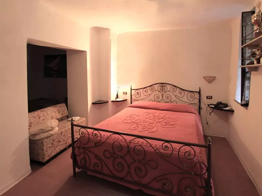 Immagine 8 di Terratetto in vendita  a Licciana Nardi