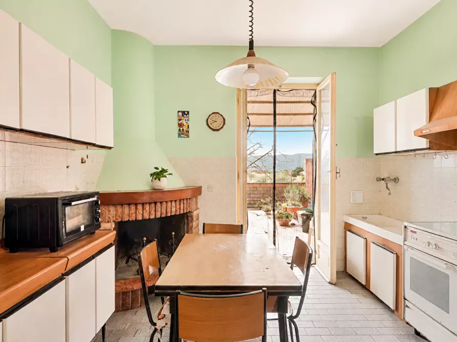 Immagine 13 di Casa indipendente in vendita  a Castelnuovo Magra
