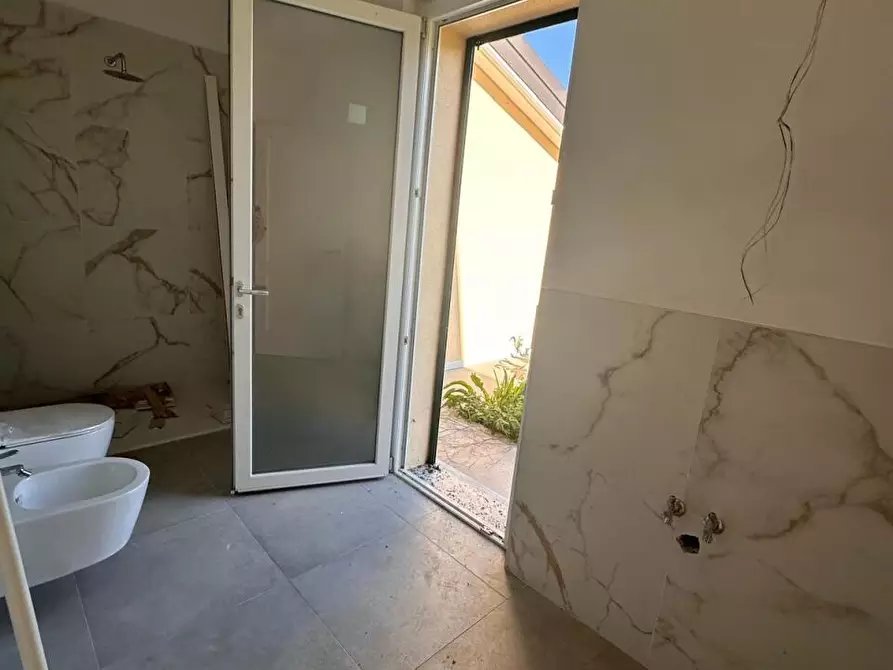 Immagine 4 di Casa semindipendente in vendita  a Ameglia