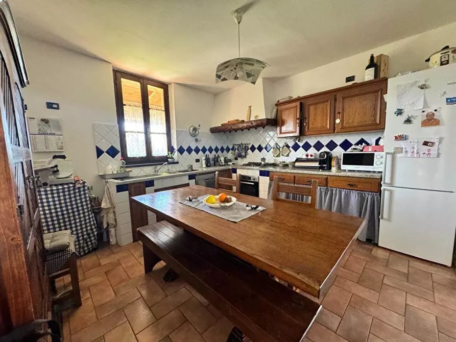 Immagine 8 di Casa indipendente in vendita  a Ortonovo