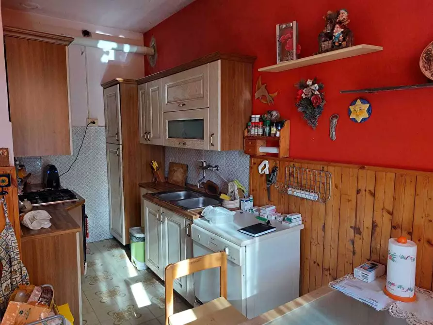 Immagine 8 di Casa indipendente in vendita  a Castelnuovo Magra