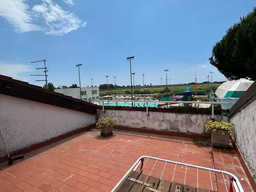 Immagine 23 di Casa semindipendente in vendita  a Ortonovo