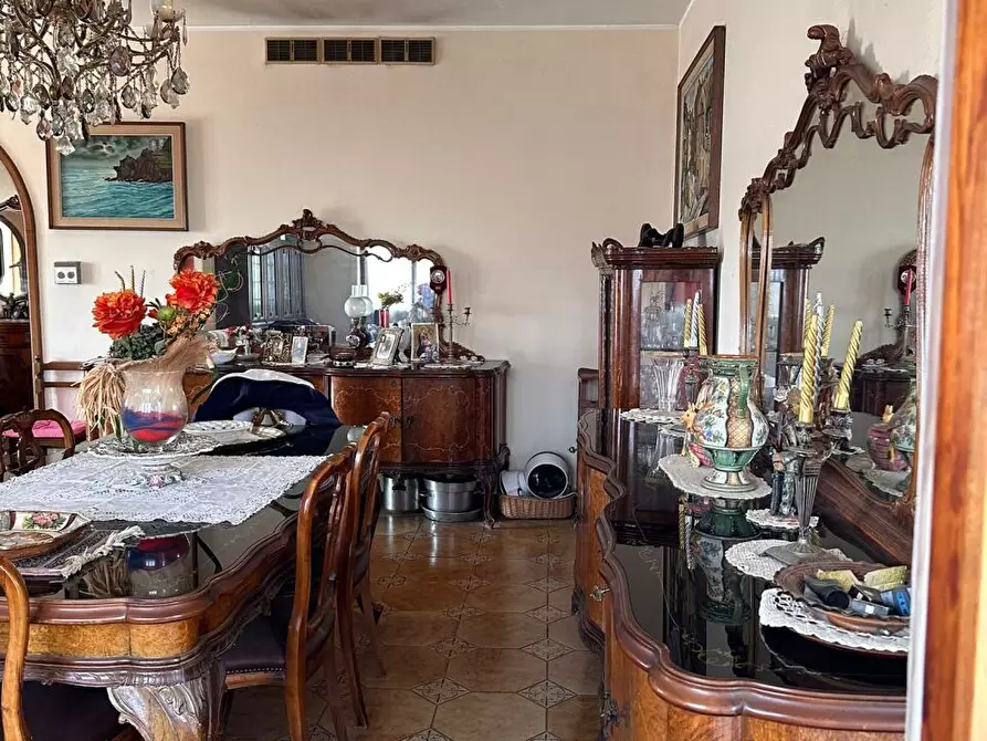 Immagine 10 di Casa semindipendente in vendita  a Castelnuovo Magra