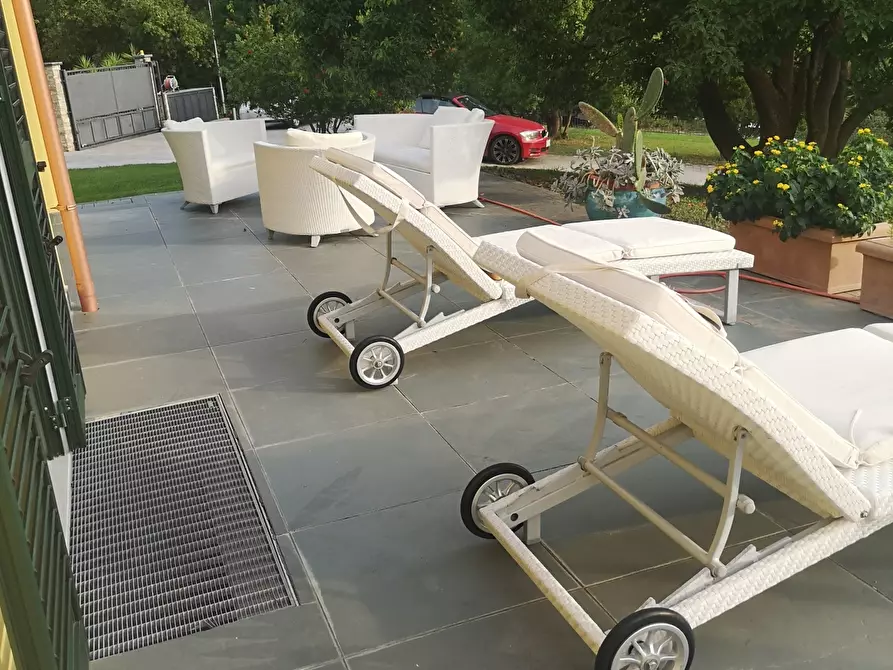 Immagine 10 di Terratetto in vendita  a Castelnuovo Magra