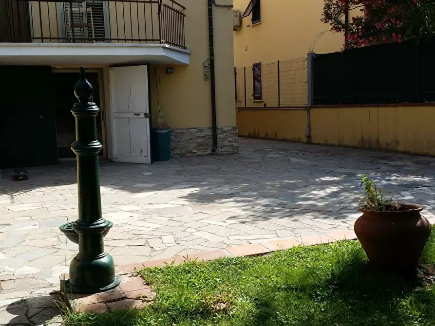 Immagine 19 di Terratetto in vendita  a Castelnuovo Magra