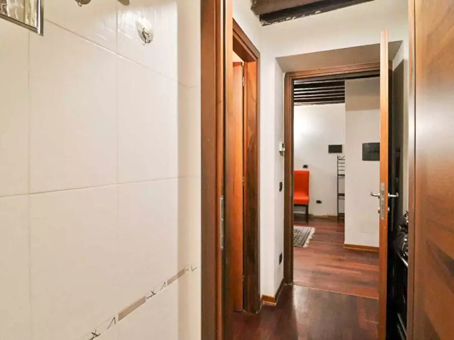 Immagine 5 di Appartamento in vendita  a Parma