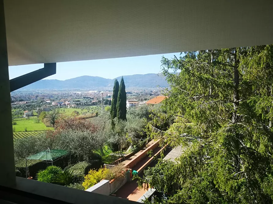 Immagine 49 di Villa in vendita  a Castelnuovo Magra