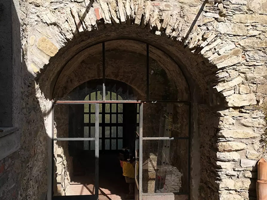 Immagine 35 di Casa colonica in vendita  a Castelnuovo Magra