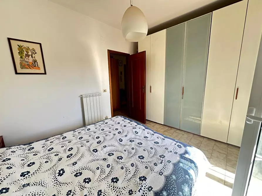 Immagine 13 di Appartamento in vendita  a Ortonovo