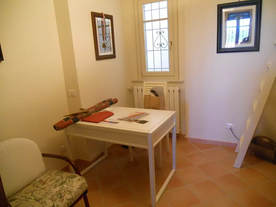 Immagine 12 di Terratetto in vendita  a Castelnuovo Magra