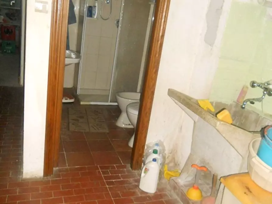 Immagine 5 di Villa in vendita  a Castelnuovo Magra