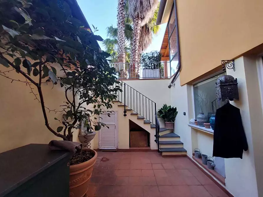 Immagine 48 di Terratetto in vendita  a Castelnuovo Magra