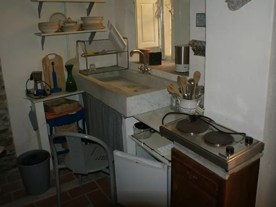 Immagine 40 di Casa indipendente in vendita  a Ortonovo