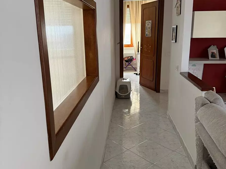 Immagine 11 di Appartamento in vendita  a Ortonovo