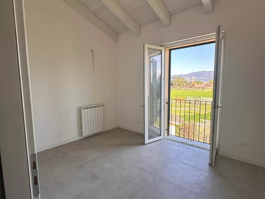 Immagine 21 di Casa semindipendente in vendita  a Ameglia