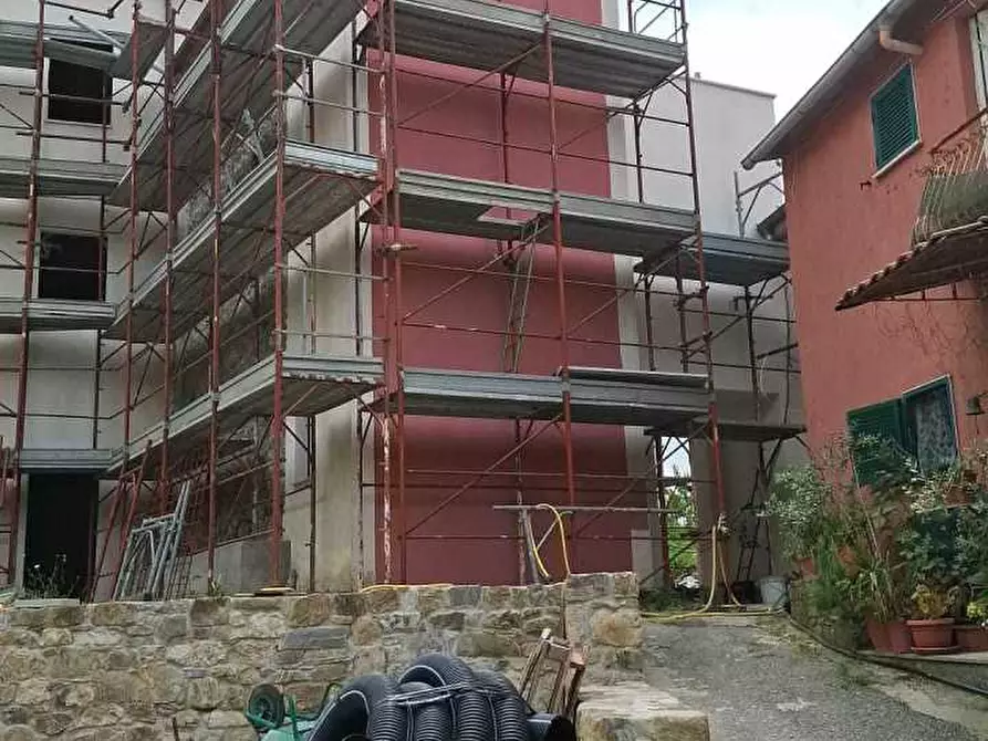 Immagine 36 di Casa semindipendente in vendita  a Sarzana