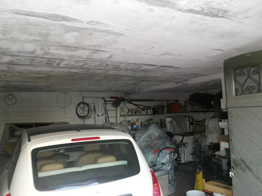 Immagine 74 di Villa in vendita  a Castelnuovo Magra