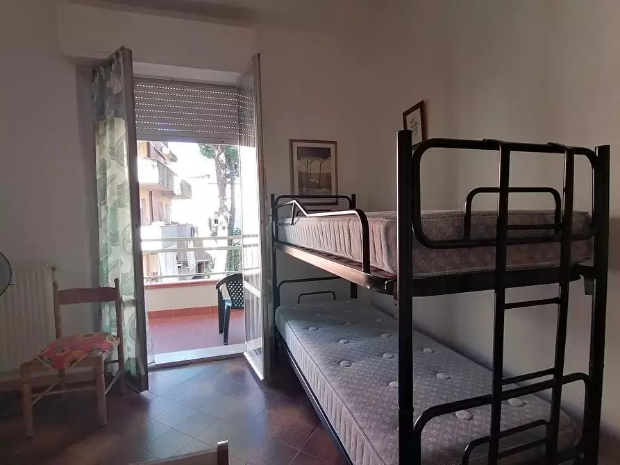 Immagine 10 di Appartamento in vendita  a Sarzana