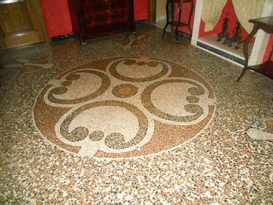 Immagine 88 di Villa in vendita  a Castelnuovo Magra