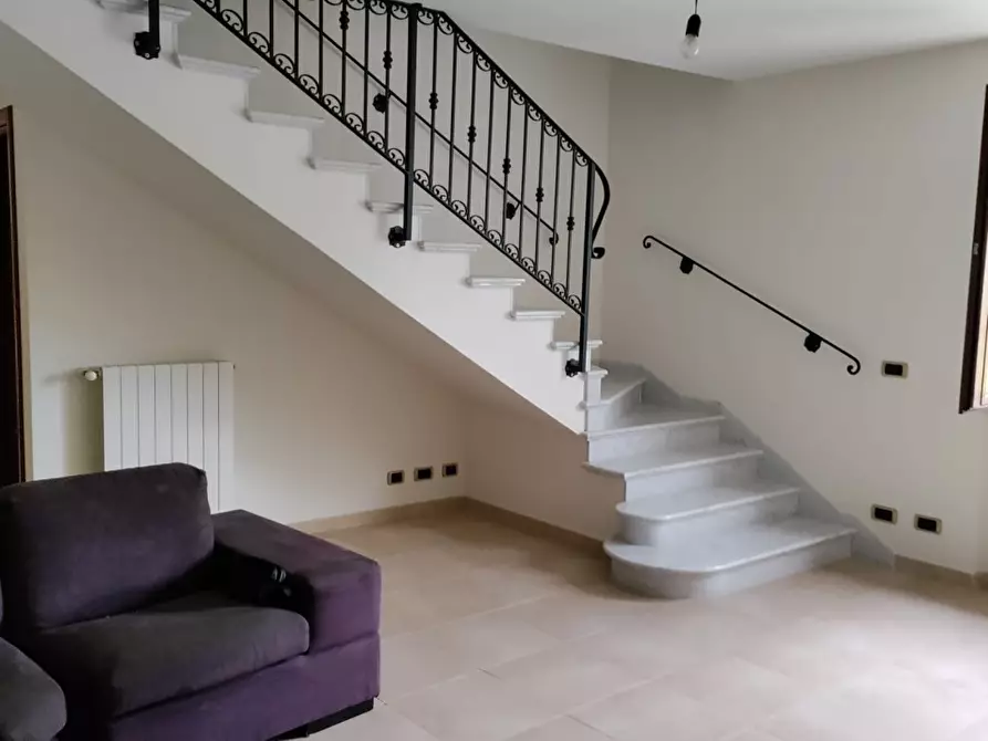 Immagine 4 di Terratetto in vendita  a Castelnuovo Magra