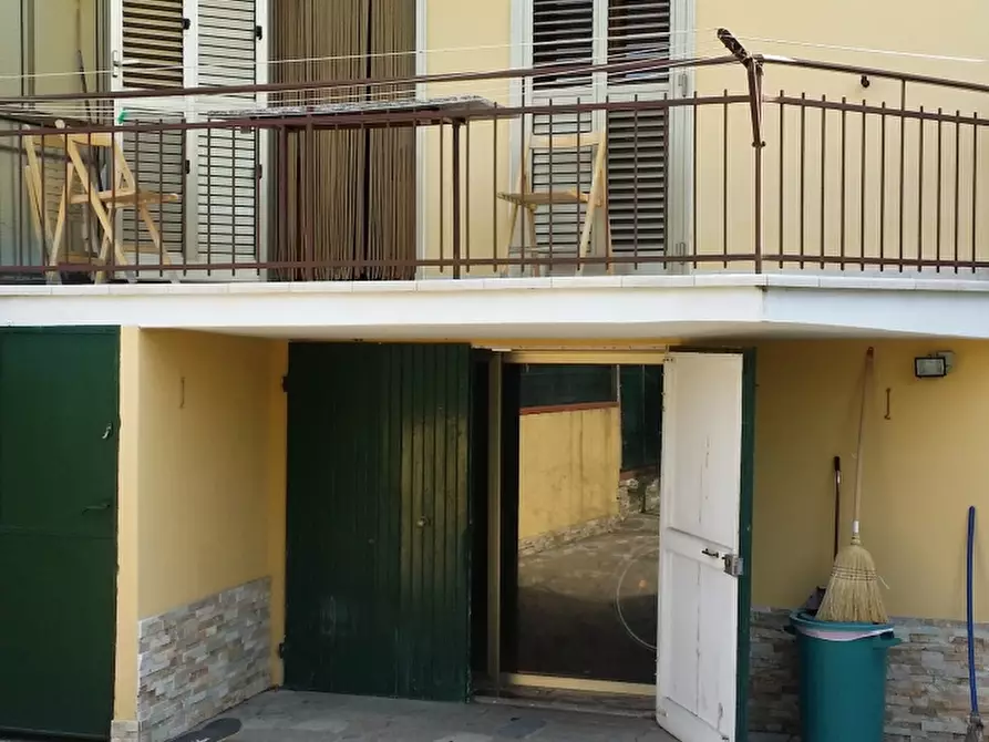 Immagine 3 di Terratetto in vendita  a Castelnuovo Magra